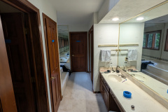 PXL_20250605_215308476